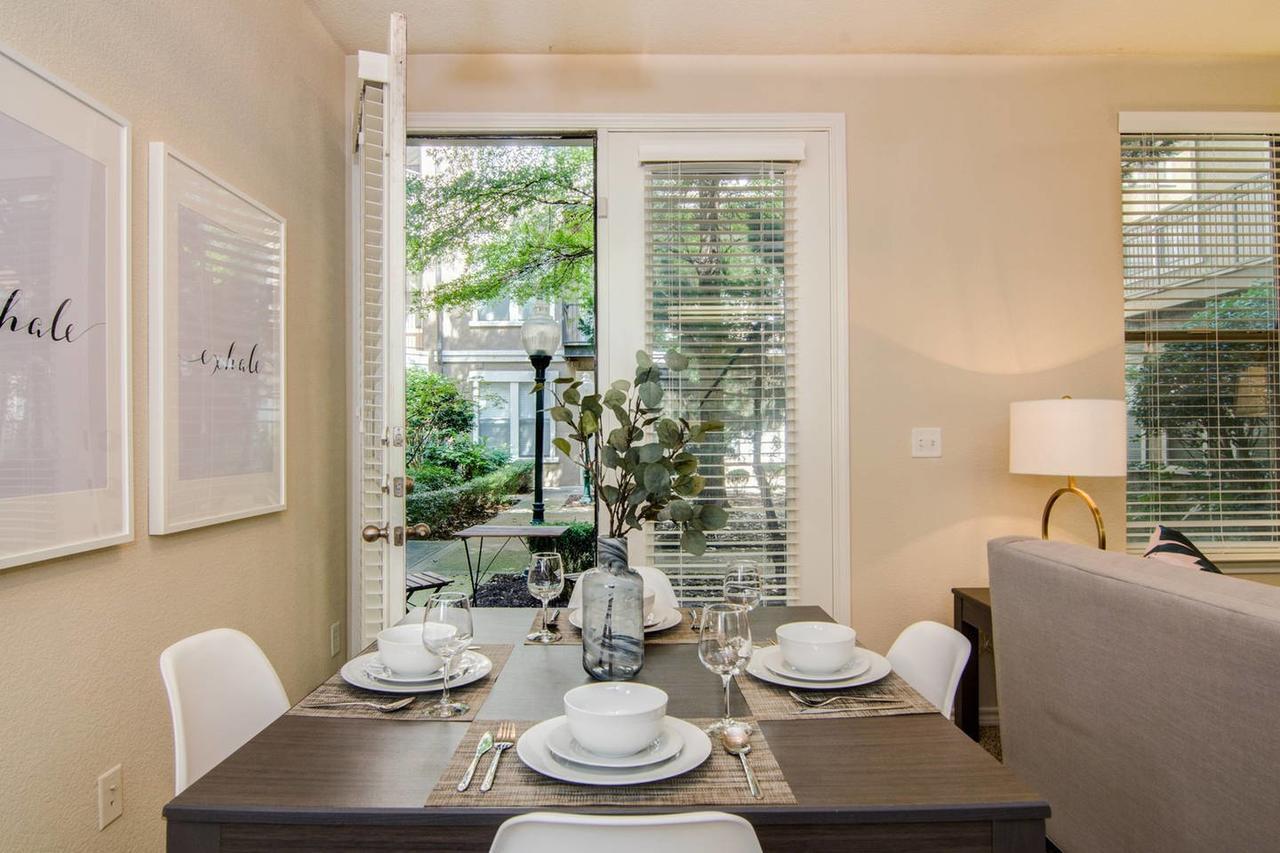 Heart Of Downtown Memphis! Sleeps 6! Apartment Bagian luar foto